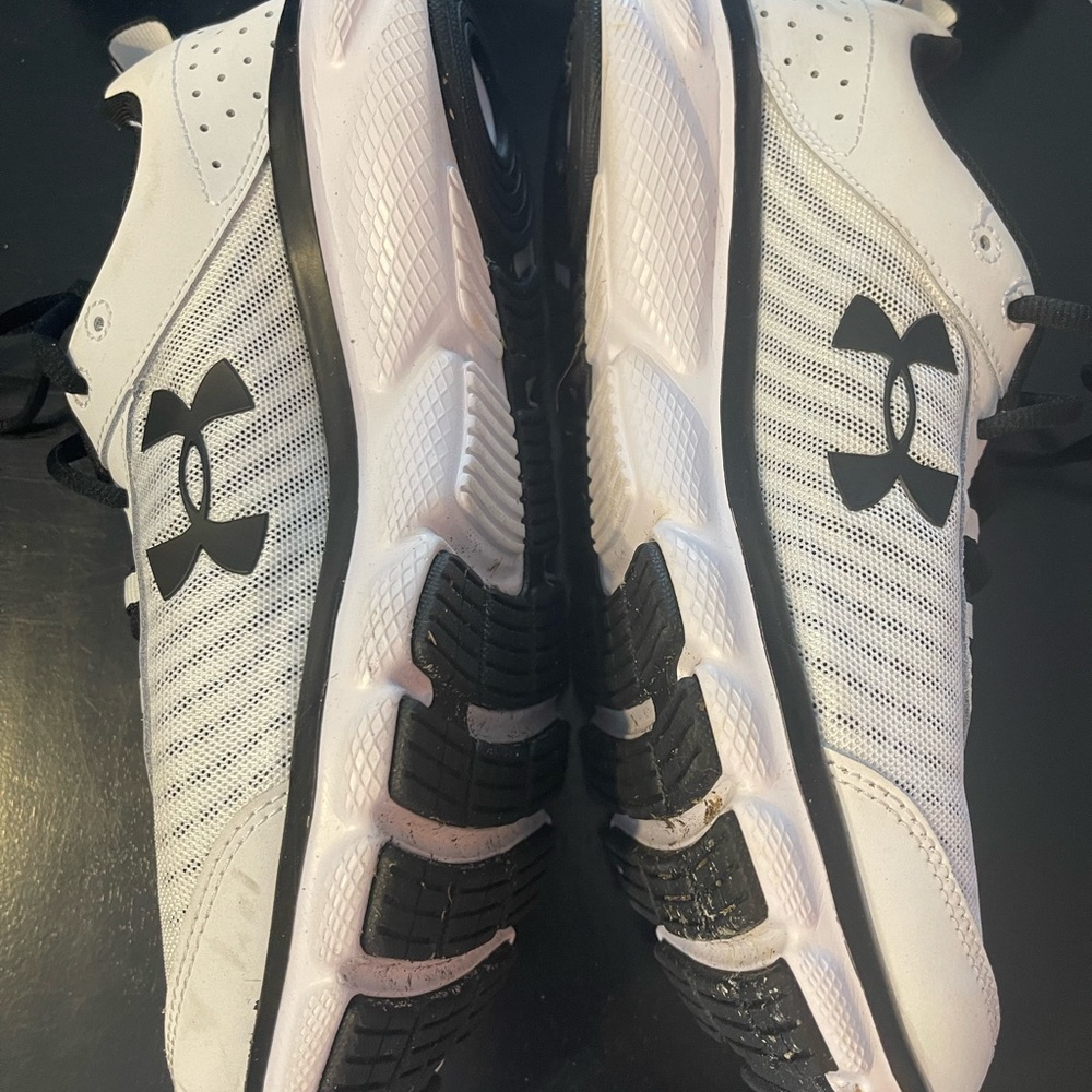 Under armour súper charge running shoes 10.5